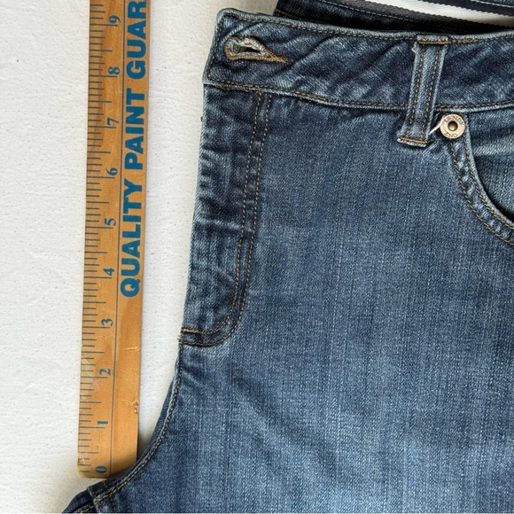 Lands’ End Original Fit Modern Waist Boot Leg Denim Jeans size 10 - Picture 10 of 12